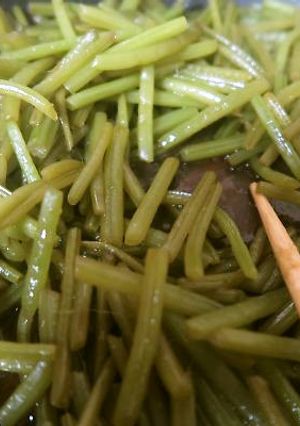 サツマイモの蔓の炒め煮-レシピのメイン写真