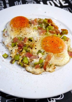 朝食！アスパラベーコンの目玉焼き-レシピのメイン写真