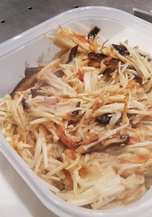 えのき茸大量消費。無限えのき-レシピのメイン写真
