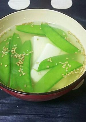 とうふと絹さやの中華風スープ-レシピのメイン写真
