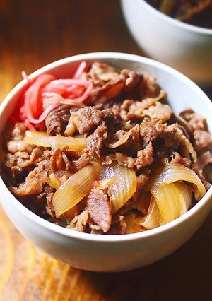 10分煮るだけで絶品!かんたん牛丼-レシピのメイン写真