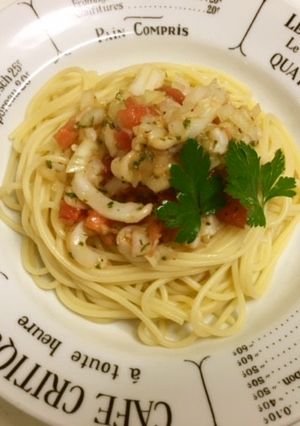簡単和えるだけ！いかと甘エビの冷製パスタ-レシピのメイン写真