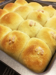 朝は焼くだけ☆塩バターのちぎりパン-レシピのメイン写真