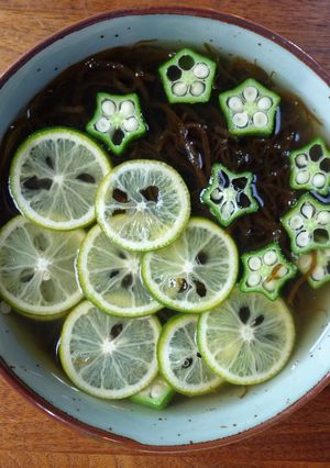 オクラとすだちのもずくスープ-レシピのメイン写真
