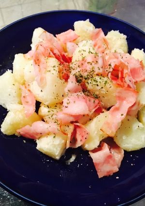 やみつき！粉吹き芋とベーコン-レシピのメイン写真