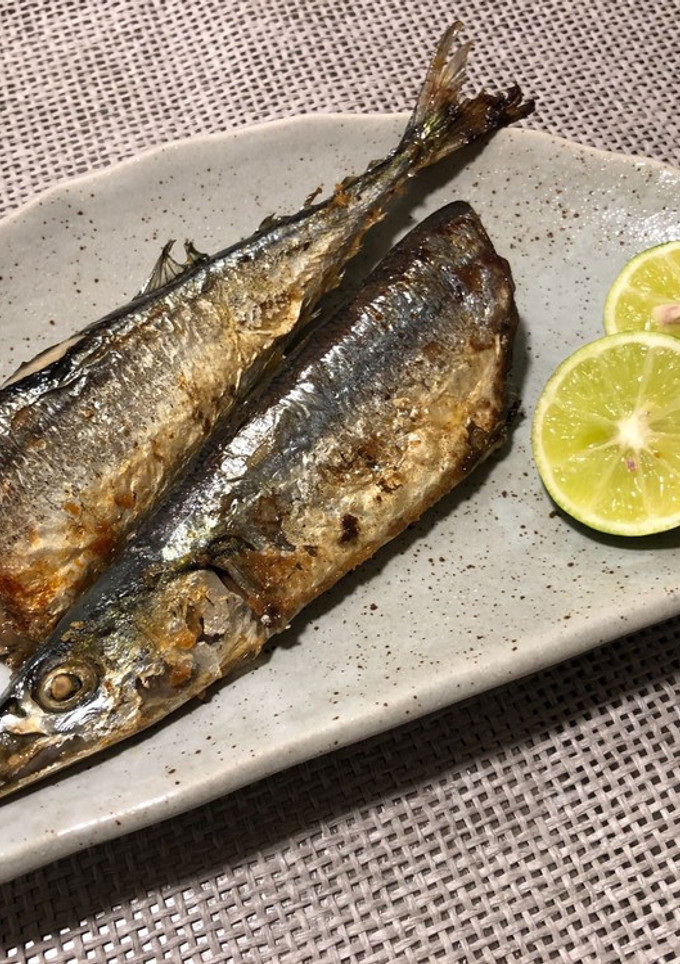 フライパンで簡単！秋刀魚の塩焼き♡-レシピのメイン写真