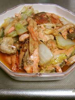 安価な鮭のアラを使った白菜の煮物-レシピのメイン写真