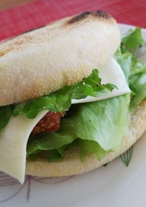 超簡単ボリューム☆メンチカツバーガー-レシピのメイン写真