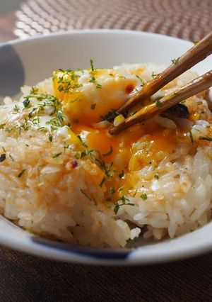 お好み焼きおにぎりインとろ~り卵-レシピのメイン写真
