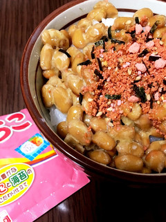 納豆ご飯♡たらこふりかけ、ふりふり♡♡♡-レシピのメイン写真