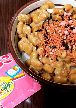 納豆ご飯♡たらこふりかけ、ふりふり♡♡♡-レシピのメイン写真