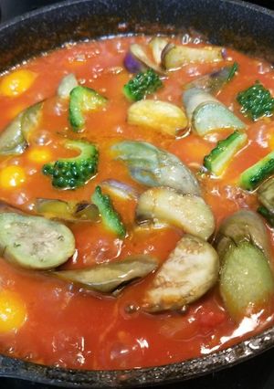 野菜とミンチ炒めてトマト缶で煮る-レシピのメイン写真