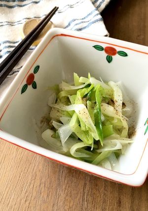 【捨てずに活用】玉ねぎの芽*ナムル-レシピのメイン写真