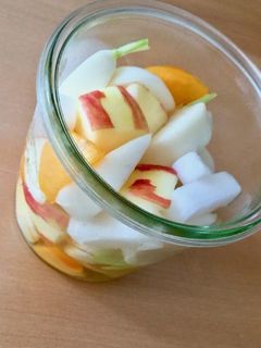 柿とりんごの甘酢マリネ。-レシピのメイン写真