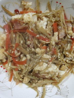 ご飯に相性ピッタリ♪きんぴら豆腐-レシピのメイン写真