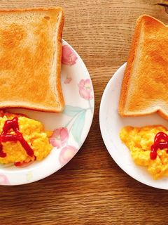 簡単!チーズ入りスクランブルエッグ-レシピのメイン写真