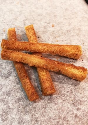 食パンおつまみ♫カリカリチーズスティック-レシピのメイン写真