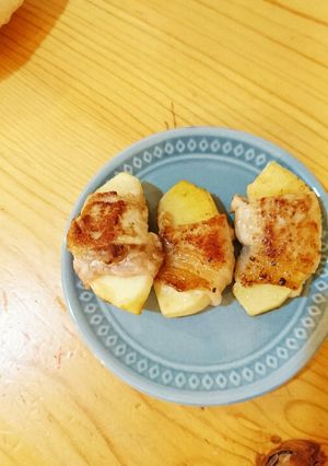 簡単！りんごの豚肉巻き-レシピのメイン写真