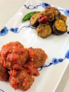 ミートボールのトマトソース煮とカレー添え-レシピのメイン写真
