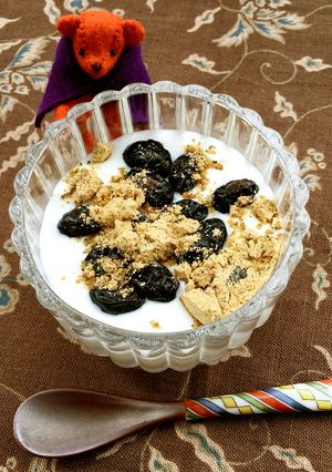 カスピ海ヨーグルトに甘納豆＆きな粉添え-レシピのメイン写真