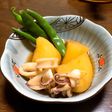簡単家庭料理✨じゃがいもとイカの煮物