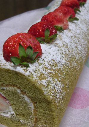 春のふんわり♪ロールケーキ-レシピのメイン写真