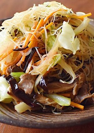 野菜たっぷり！簡単美味しい焼きビーフン-レシピのメイン写真