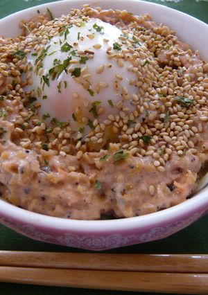ズボラ飯・鮭マヨ納豆丼❤温泉卵のせ-レシピのメイン写真