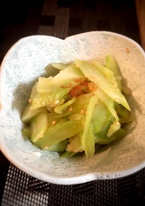 ブロッコリーの茎でとまらないおつまみ！-レシピのメイン写真