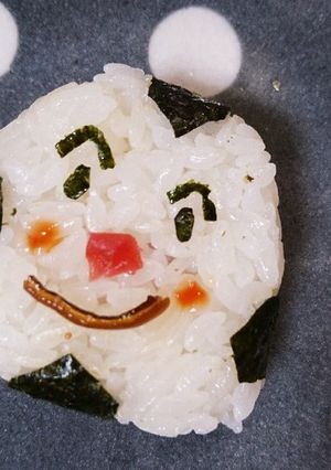 キャラクターおにぎり【おむすびまん】-レシピのメイン写真