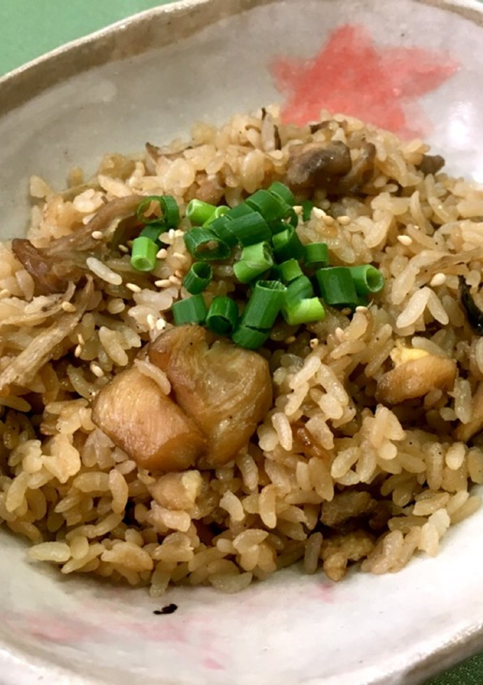 簡単！鶏肉とキノコの中華風炊き込みご飯-レシピのメイン写真