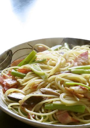 アスパラガスとしいたけとベーコンのパスタ-レシピのメイン写真