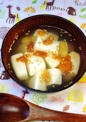 梅でさっぱり＊すっぱ優しい豆腐のお吸い物-レシピのメイン写真