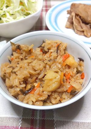 美味しい！ホタテとゴマ昆布の炊き込みご飯-レシピのメイン写真