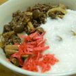 牛肉ときのこの山かけ丼