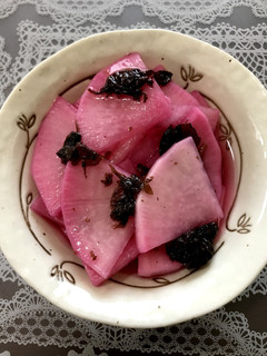 簡単美味♪ 赤梅酢で作る大根漬け-レシピのメイン写真