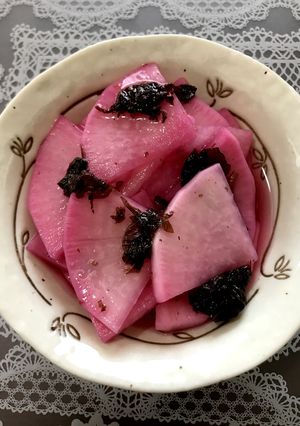 簡単美味♪ 赤梅酢で作る大根漬け-レシピのメイン写真