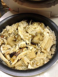 誰でもてきる簡単マツタケご飯-レシピのメイン写真