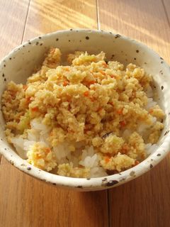おからの卵そぼろ丼-レシピのメイン写真