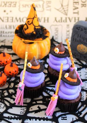 * ハロウィン ♡ 魔女のカップケーキ♪-レシピのメイン写真