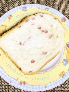 つぶジャム練乳いちご入り練乳パン HB-レシピのメイン写真