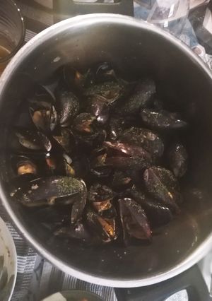 簡単!! ムール貝の白ワイン蒸し-レシピのメイン写真
