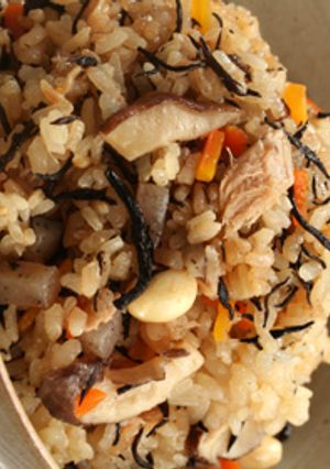 具沢山♡炊き込みひじきご飯-レシピのメイン写真