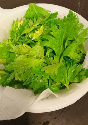 セロリの葉の保存&活用方法♪-レシピのメイン写真