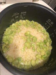 カルビーミーノでそら豆の炊き込みご飯-レシピのメイン写真