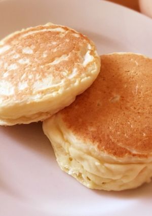 ふわもちっ♪材料3つ簡単厚みホットケーキ-レシピのメイン写真