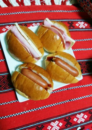 ベビーチーズとウインナーでロールパン弁当-レシピのメイン写真
