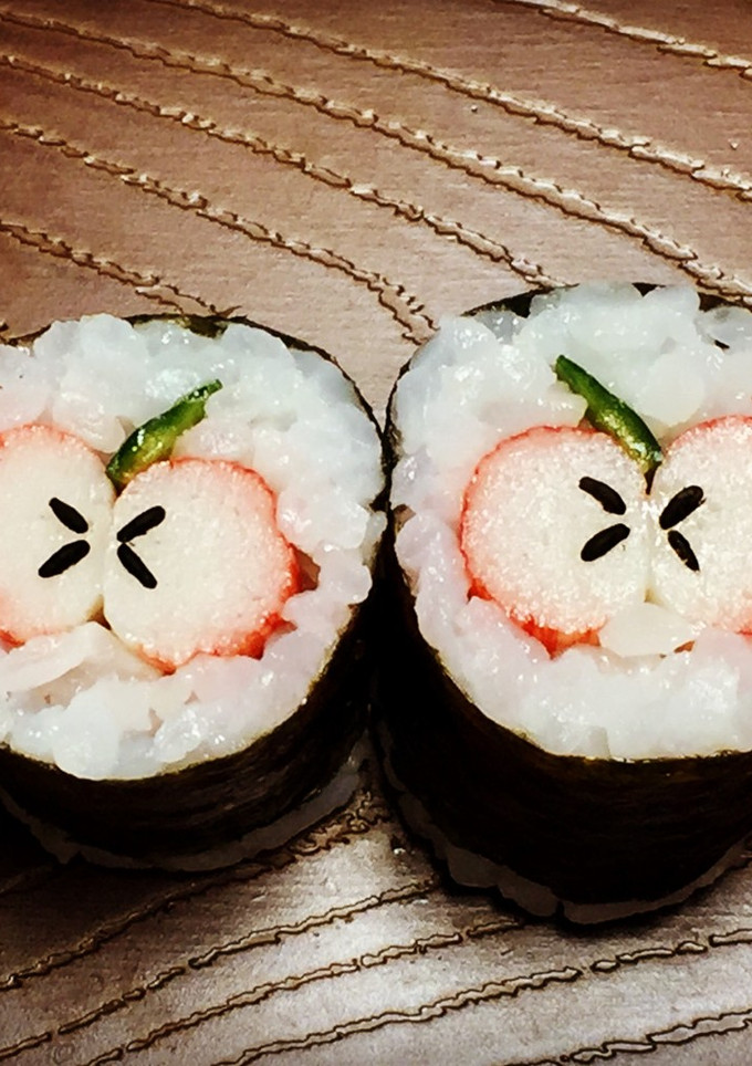寿司型・模様巻き(リンゴちゃん弁当用)-レシピのメイン写真