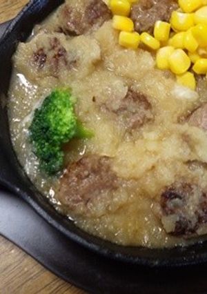 サイコロステーキ(玉ねぎソース仕立て)-レシピのメイン写真