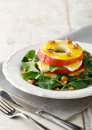 ワインと合う♪大人のおしゃれチーズサラダ-レシピのメイン写真